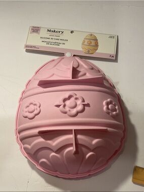 NWT Makery Pink Silicone 3D Egg Cake Mold